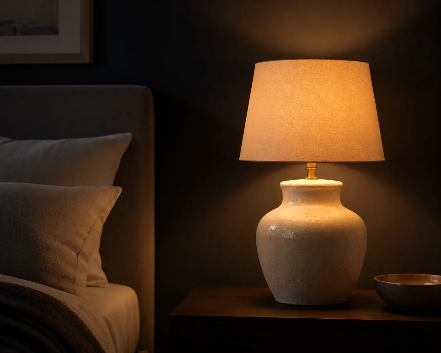 Decor Image Right
